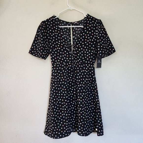 NWT Volcom Dresses Volcom April March Dot Dress size XS - Picture 1 of 6